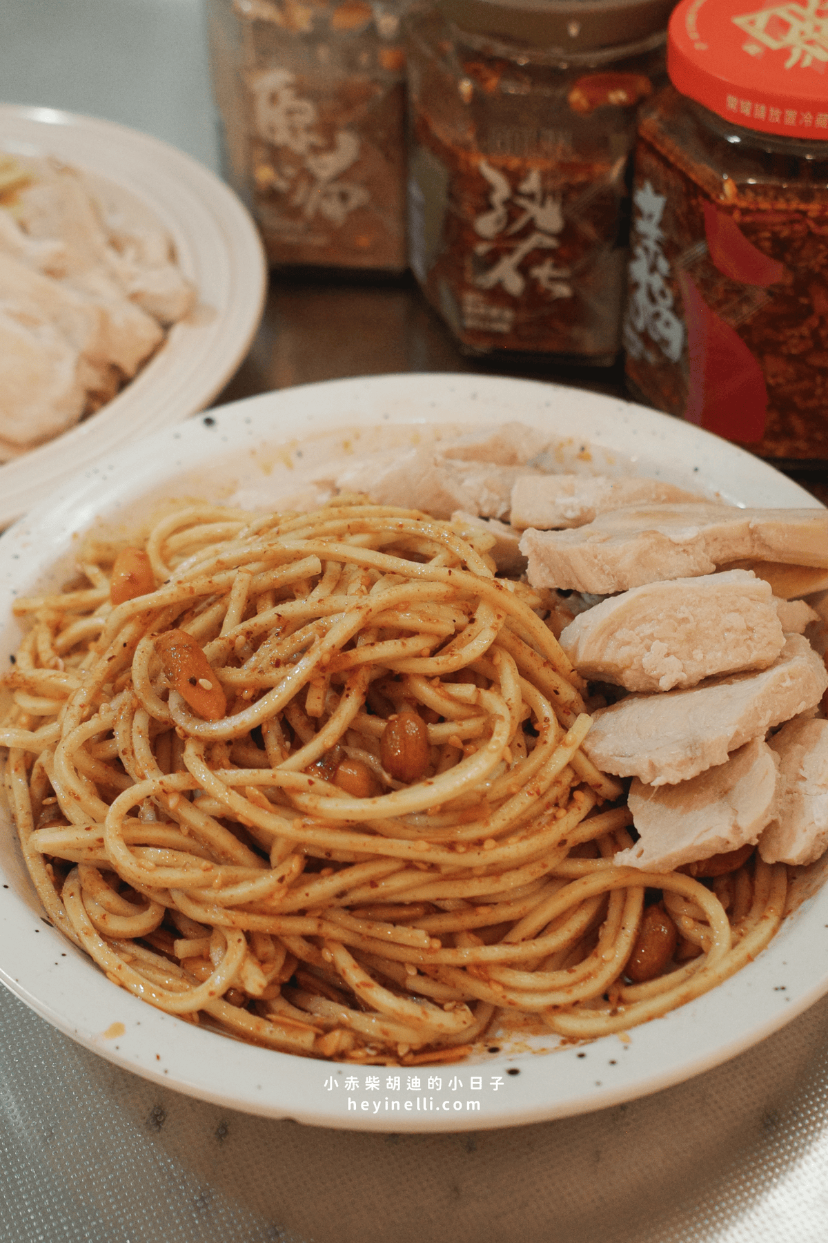 讓料理美味秒升級!加滿5種堅果的椒麻辣椒醬╳孜然醬╳胡麻醬|五仁辣麻果油開箱 - 第17張圖